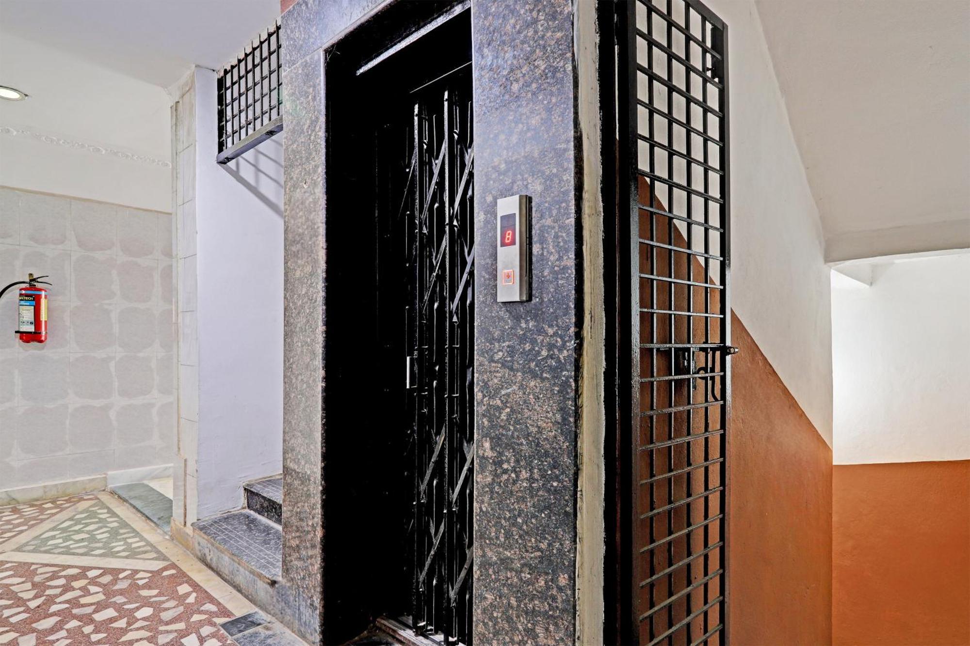 Hotel O Golden Pride Шамшабад Екстериор снимка
